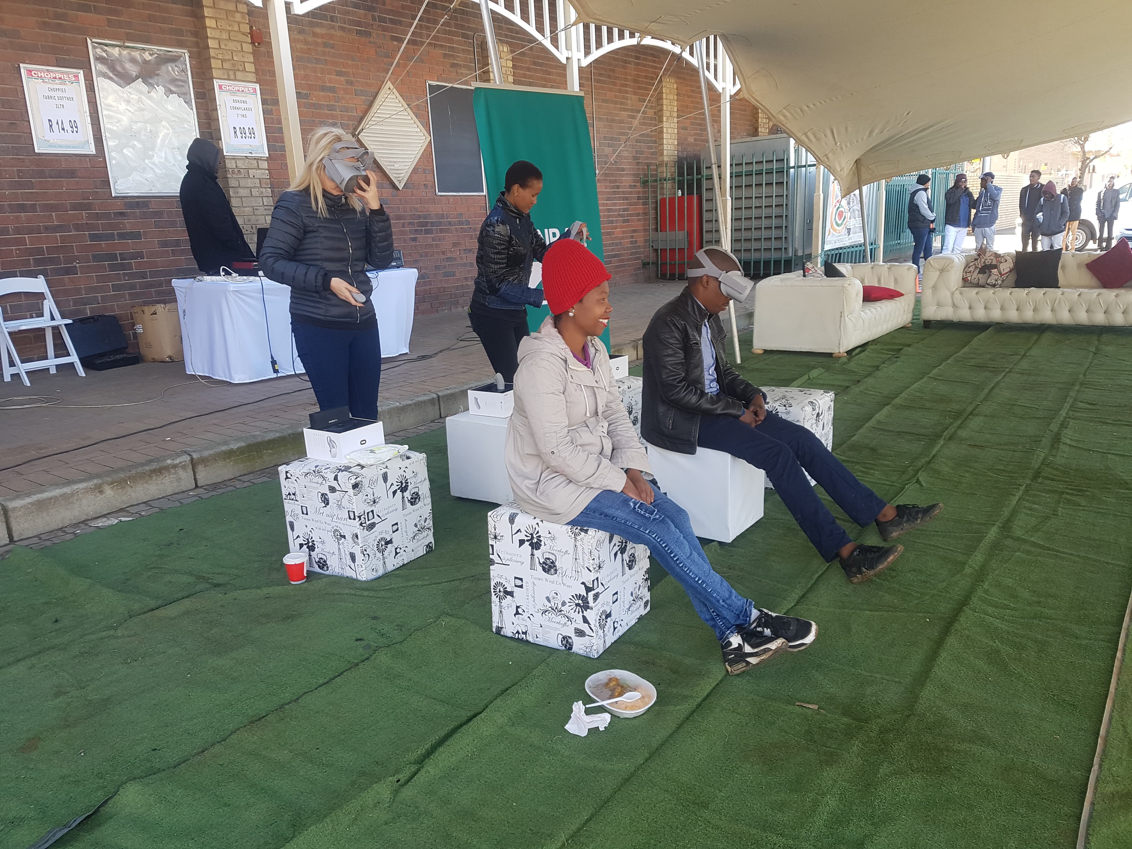 Attendee engaged in the virtual safety message