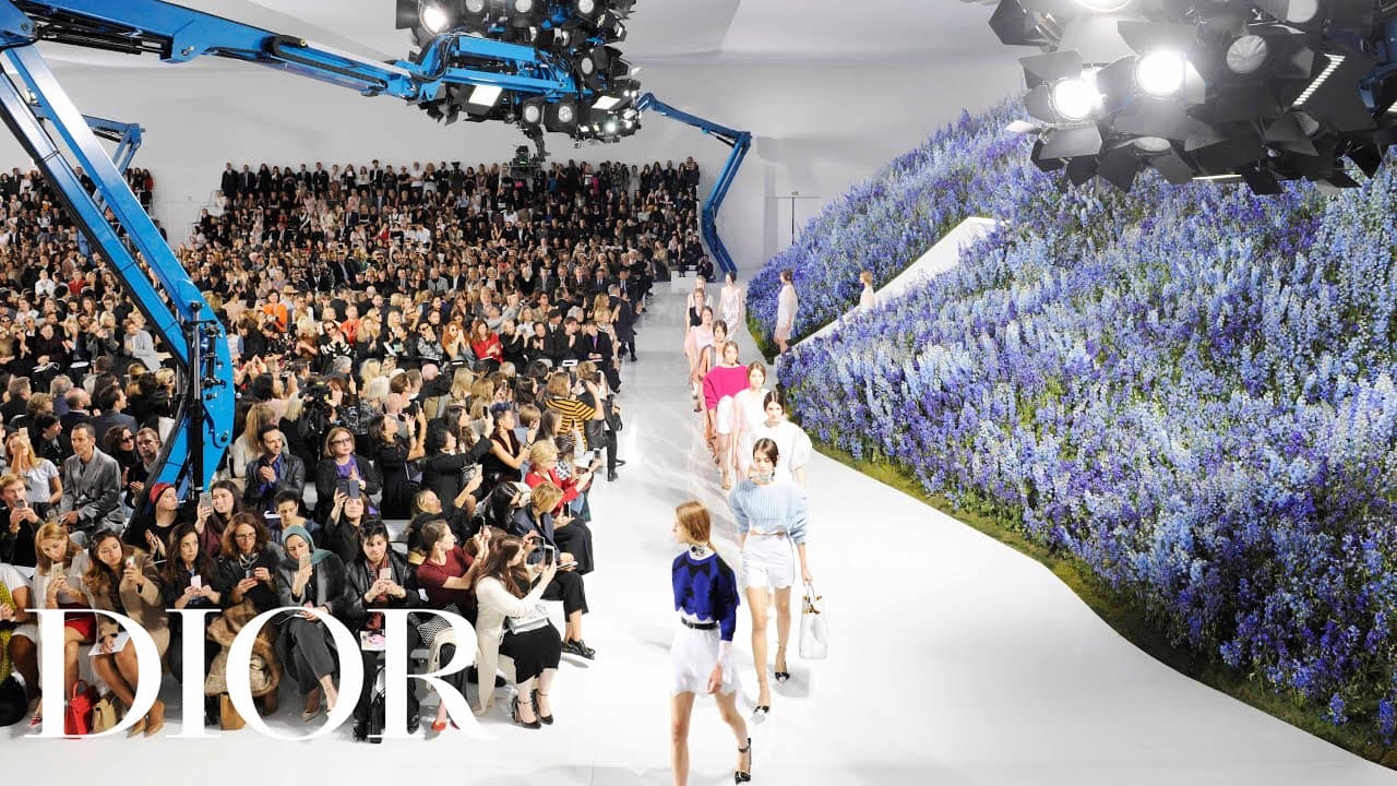 Dior runway models presenting Ready-to-Wear collection in 360-degree virtual reality