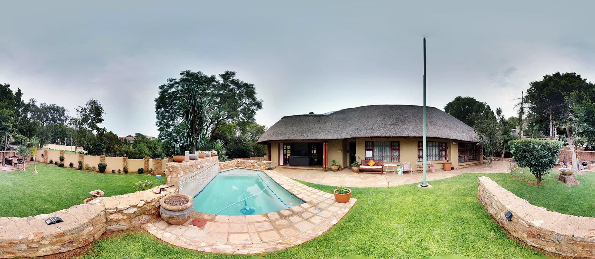 Panoramic photography of a guest house and swimming pool by Virtual Reality South Africa