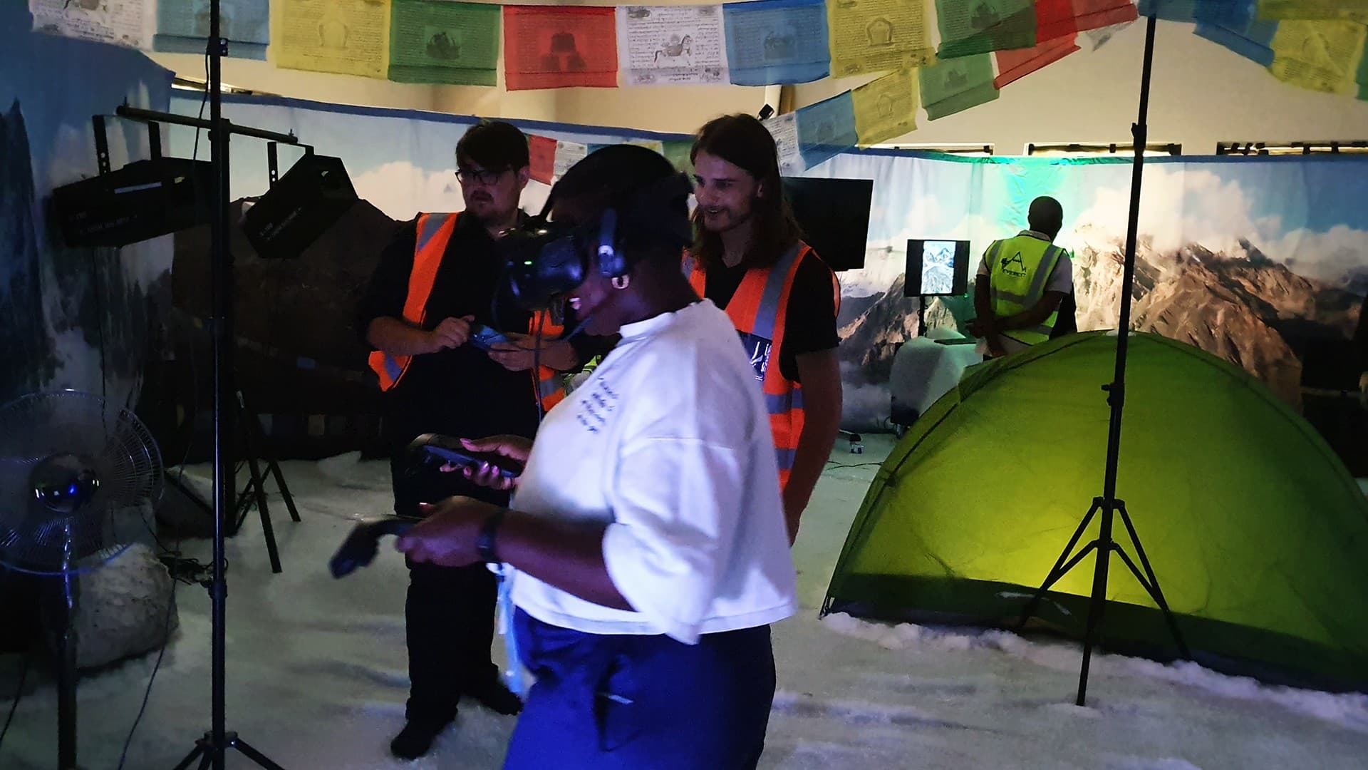 Participant wearing HTC Vive headset during the interactive expedition